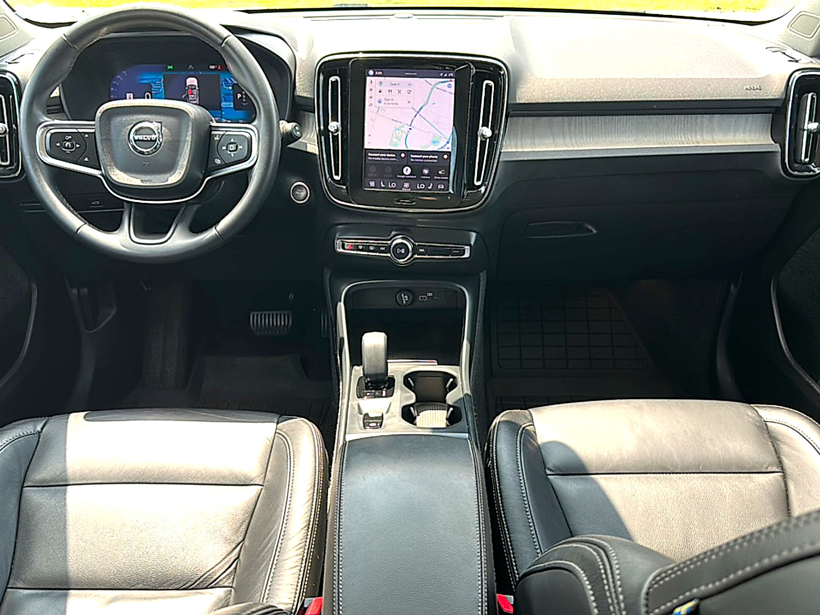 Used 2023 Volvo XC40 B5 Core AWD/4WD image 20