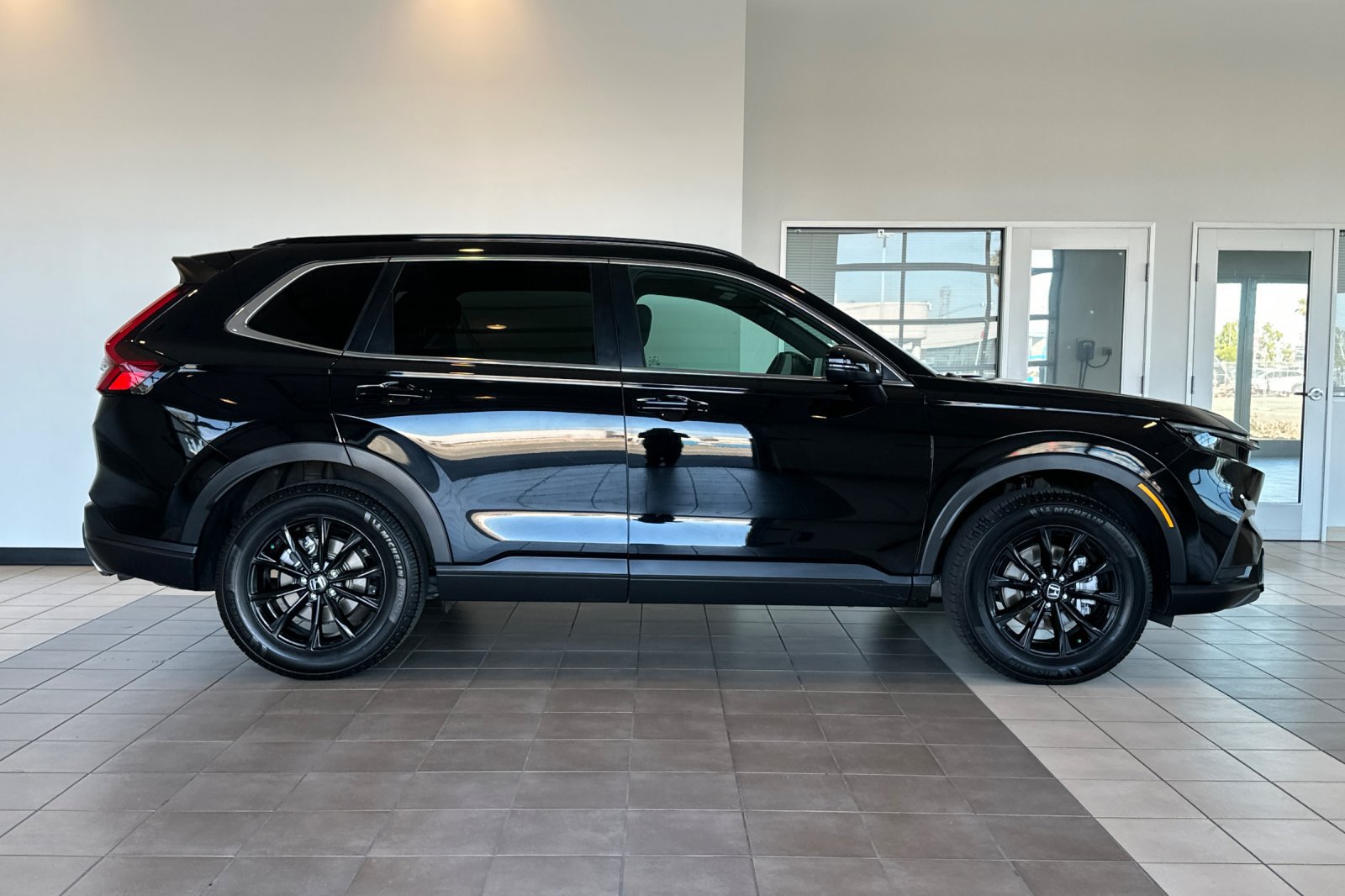 Used 2024 Honda CR-V Sport image 3