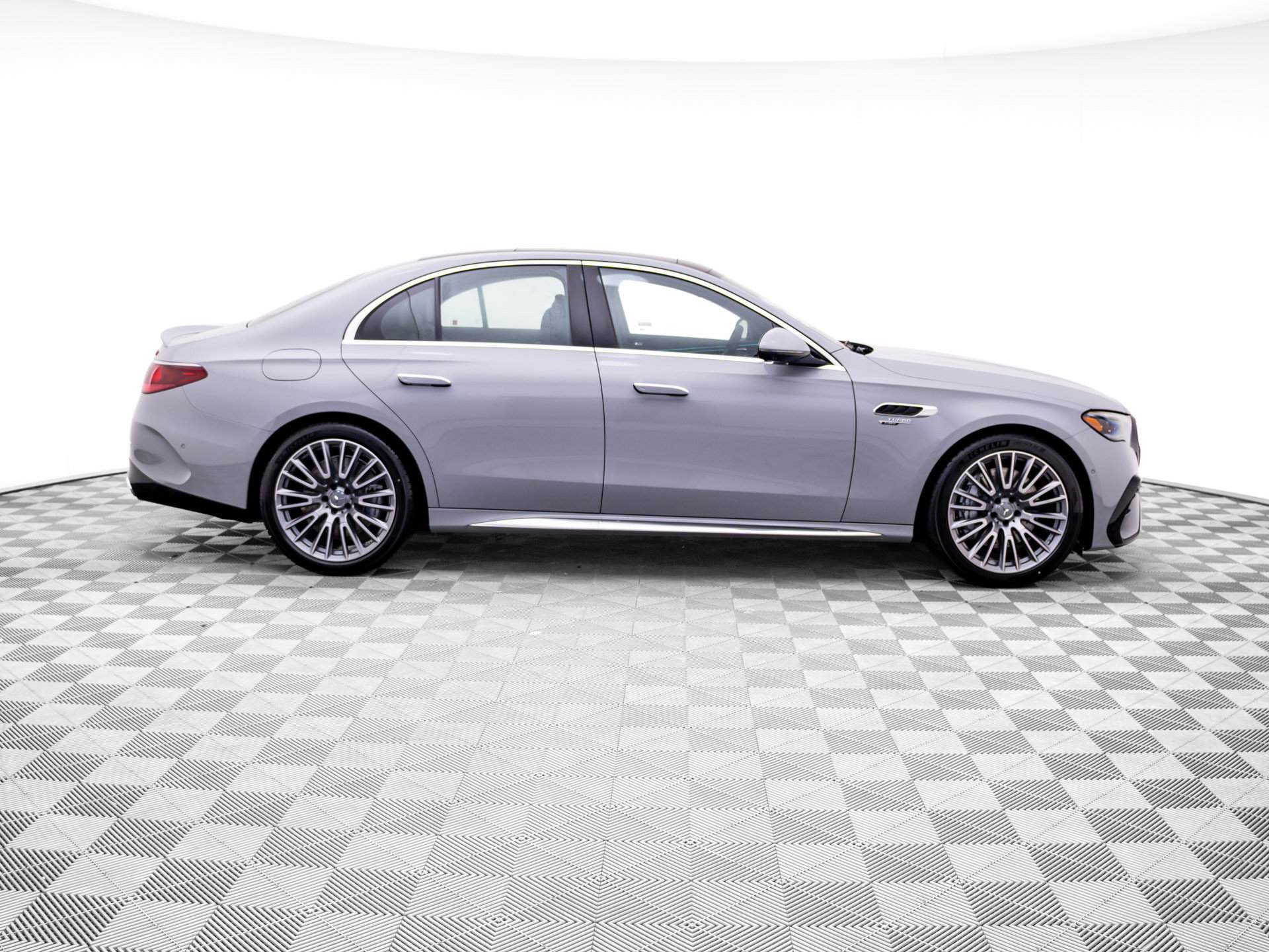 New 2027 Mercedes-Benz E 53 AMG e 4MATIC Sedan image 6