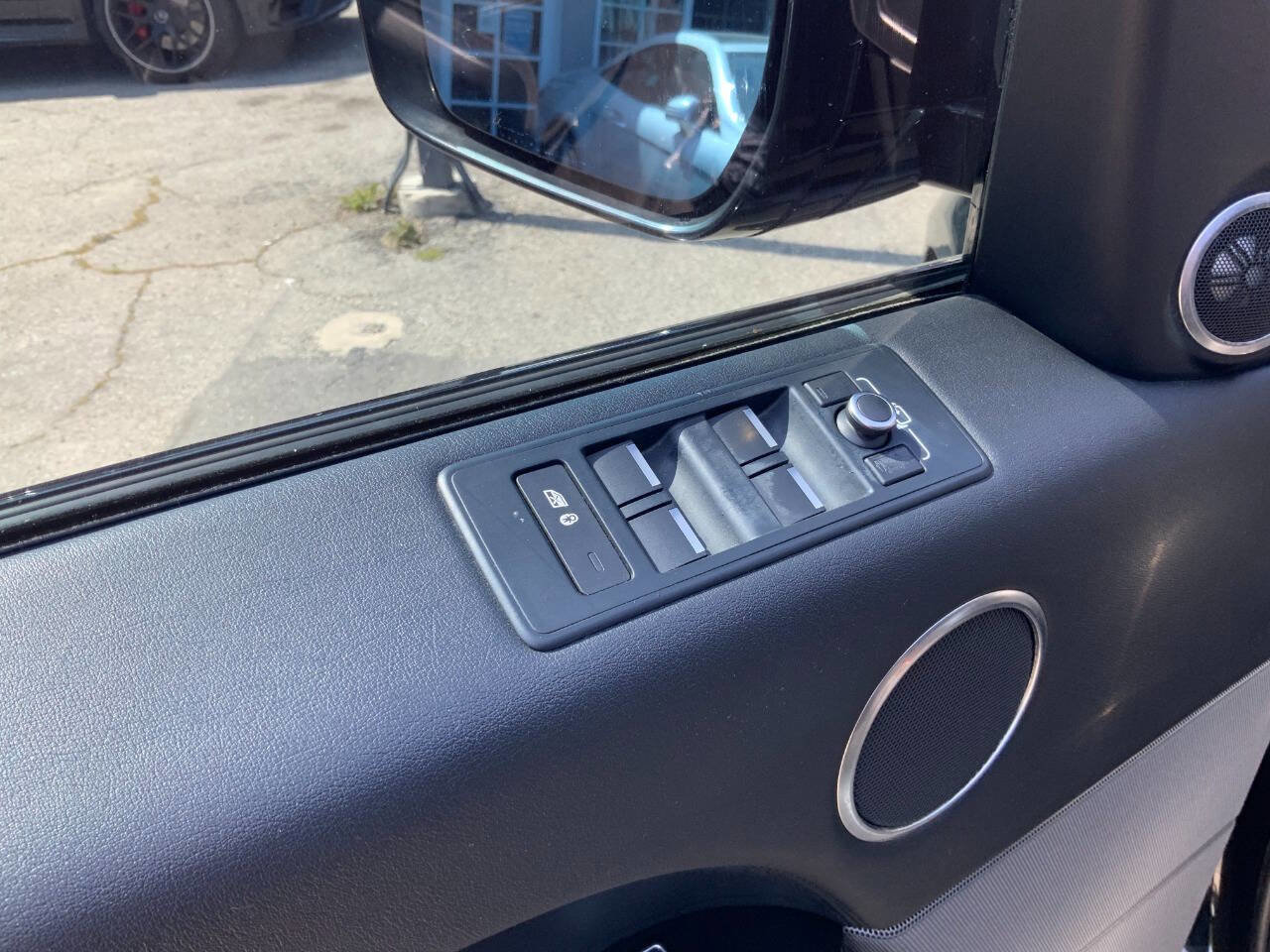 Used 2016 Land Rover Range Rover Sport HSE AWD/4WD image 19