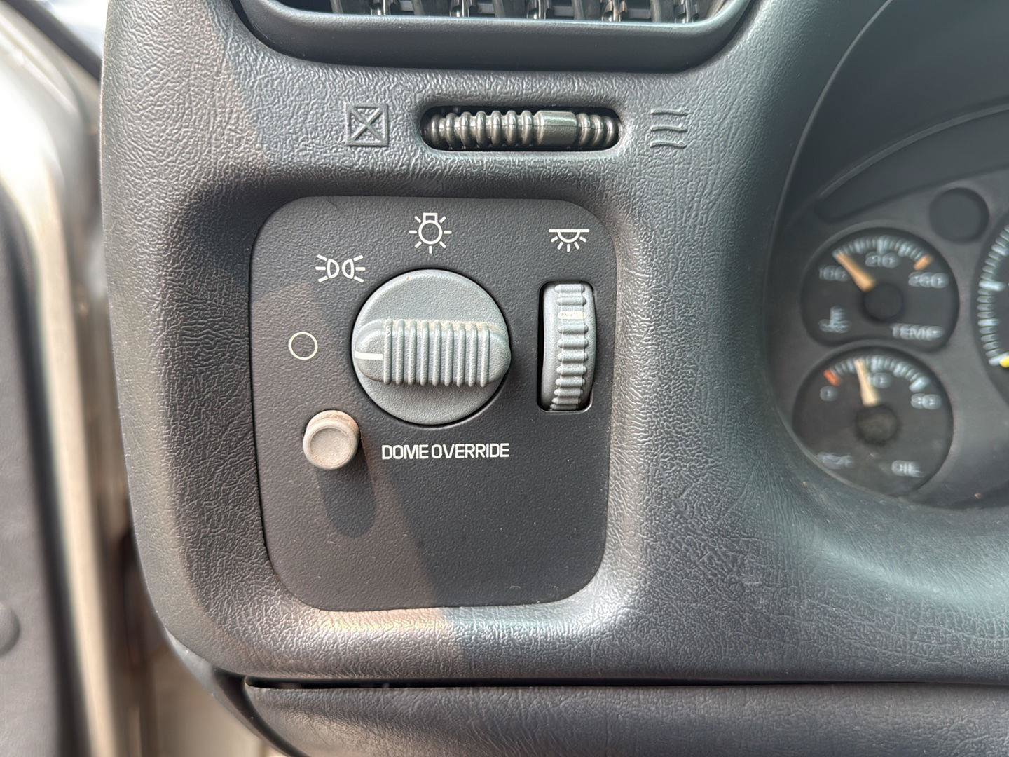 Used 2003 GMC Sonoma SL RWD image 15