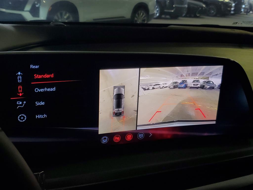 New 2026 Cadillac Lyriq V AWD/4WD image 43