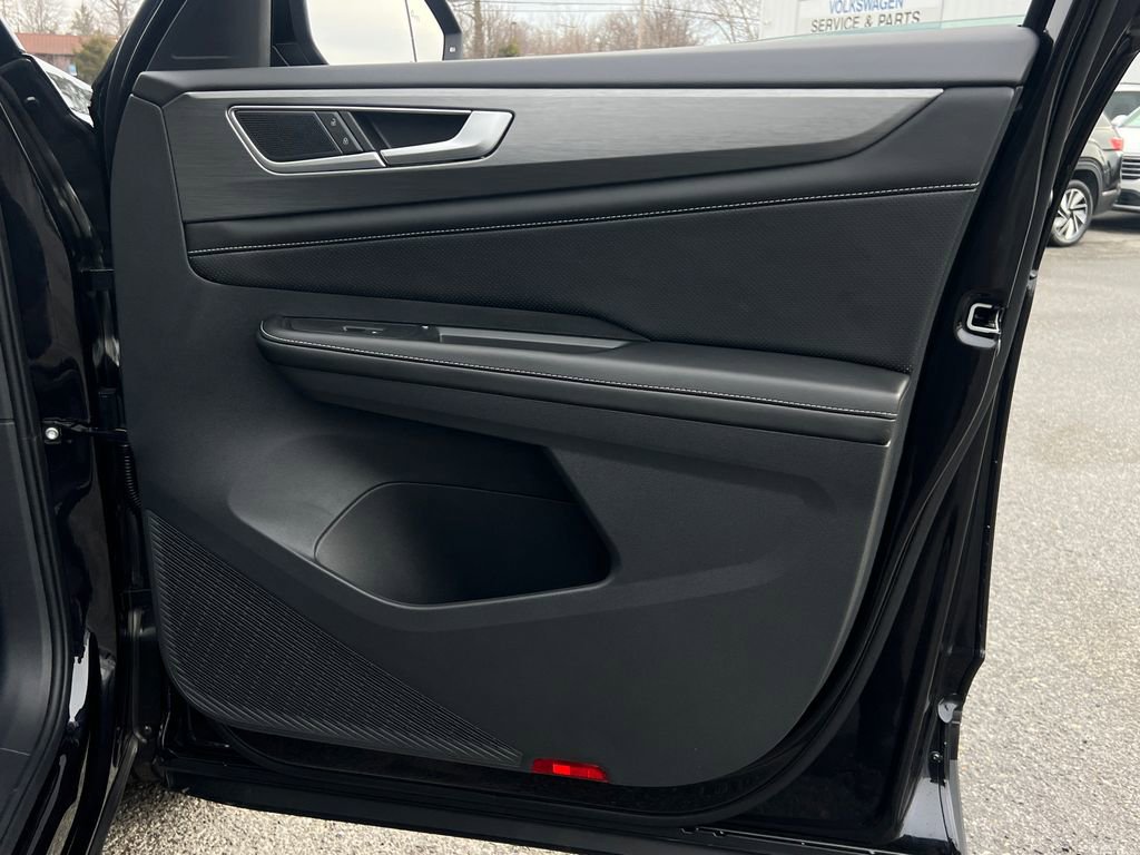 New 2026 Volkswagen Atlas Cross Sport SE image 8