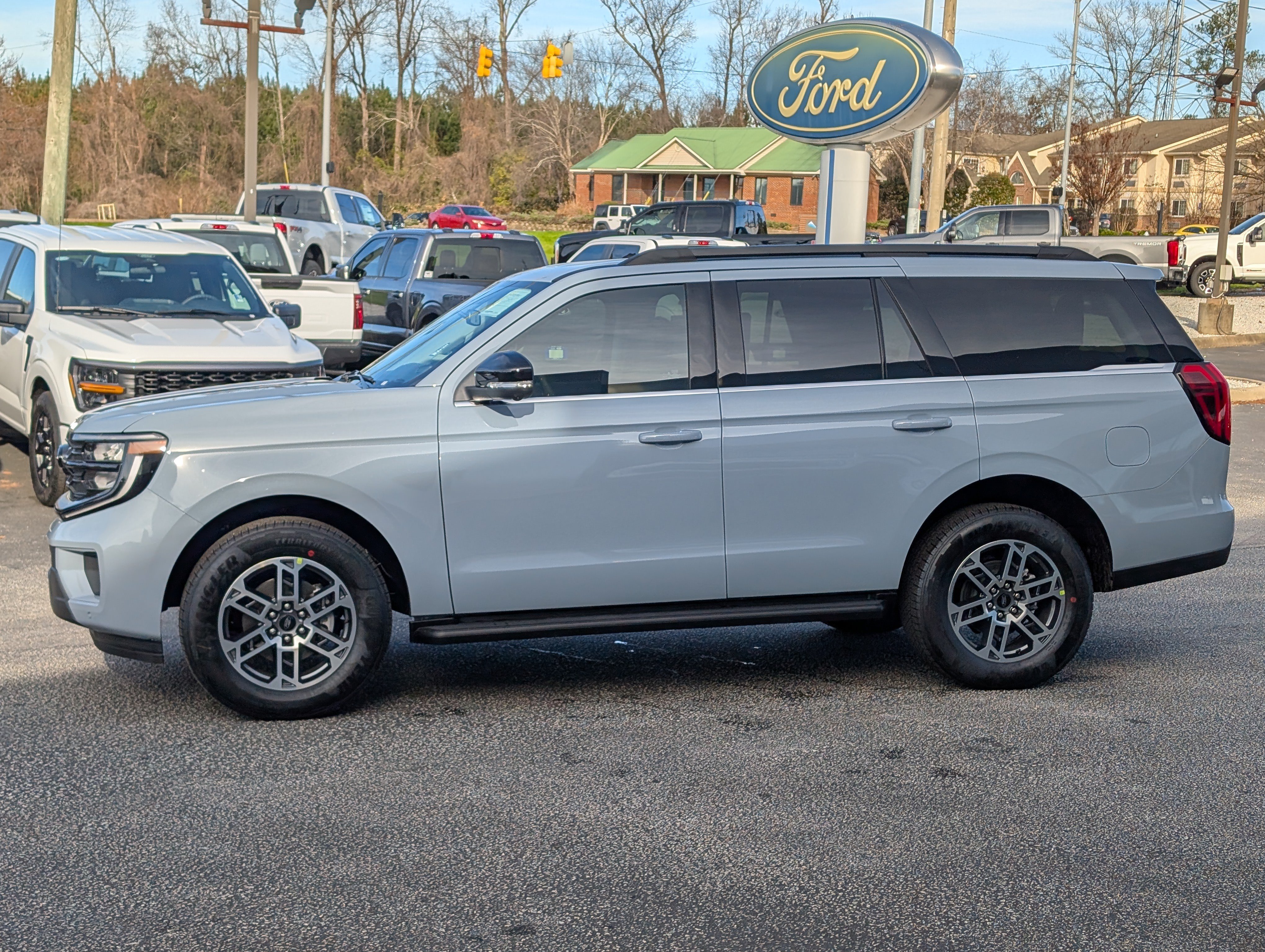 New 2026 Ford Expedition Active RWD image 14