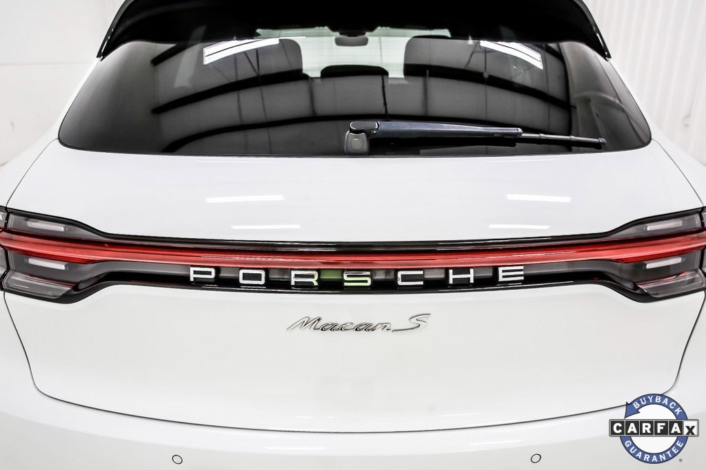 Used 2021 Porsche Macan S w/ Premium Package image 10