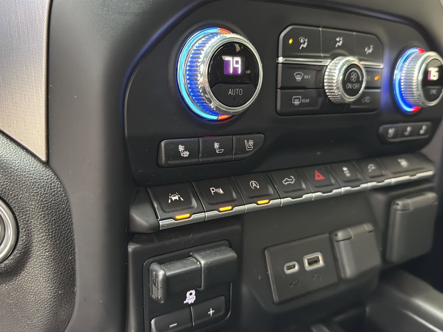 Used 2020 GMC Sierra 1500 SLT w/ SLT Premium Plus Package image 24