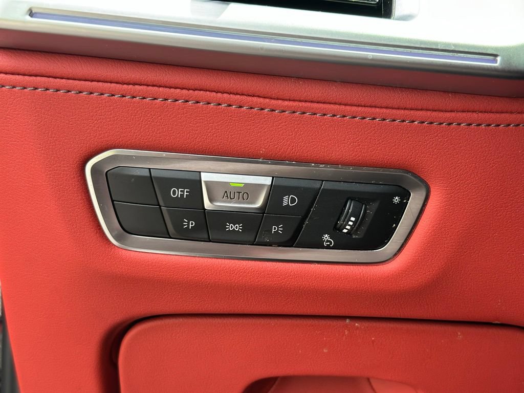 Used 2023 BMW XM w/ M Driver's Package AWD/4WD image 32
