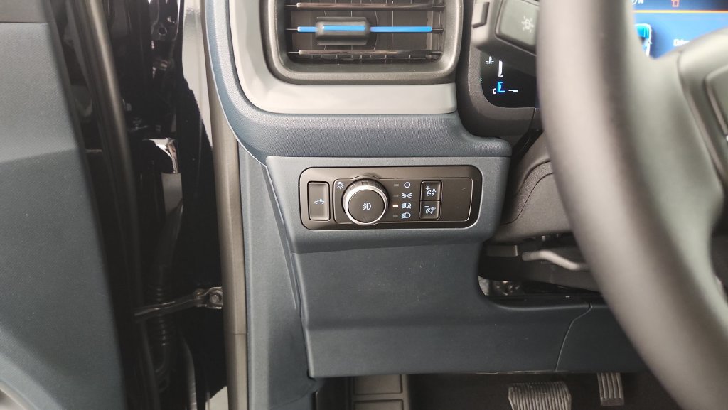 New 2026 Ford Maverick Lobo AWD/4WD image 23