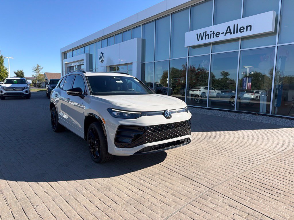 New 2026 Volkswagen Tiguan SE R-Line AWD/4WD image 28