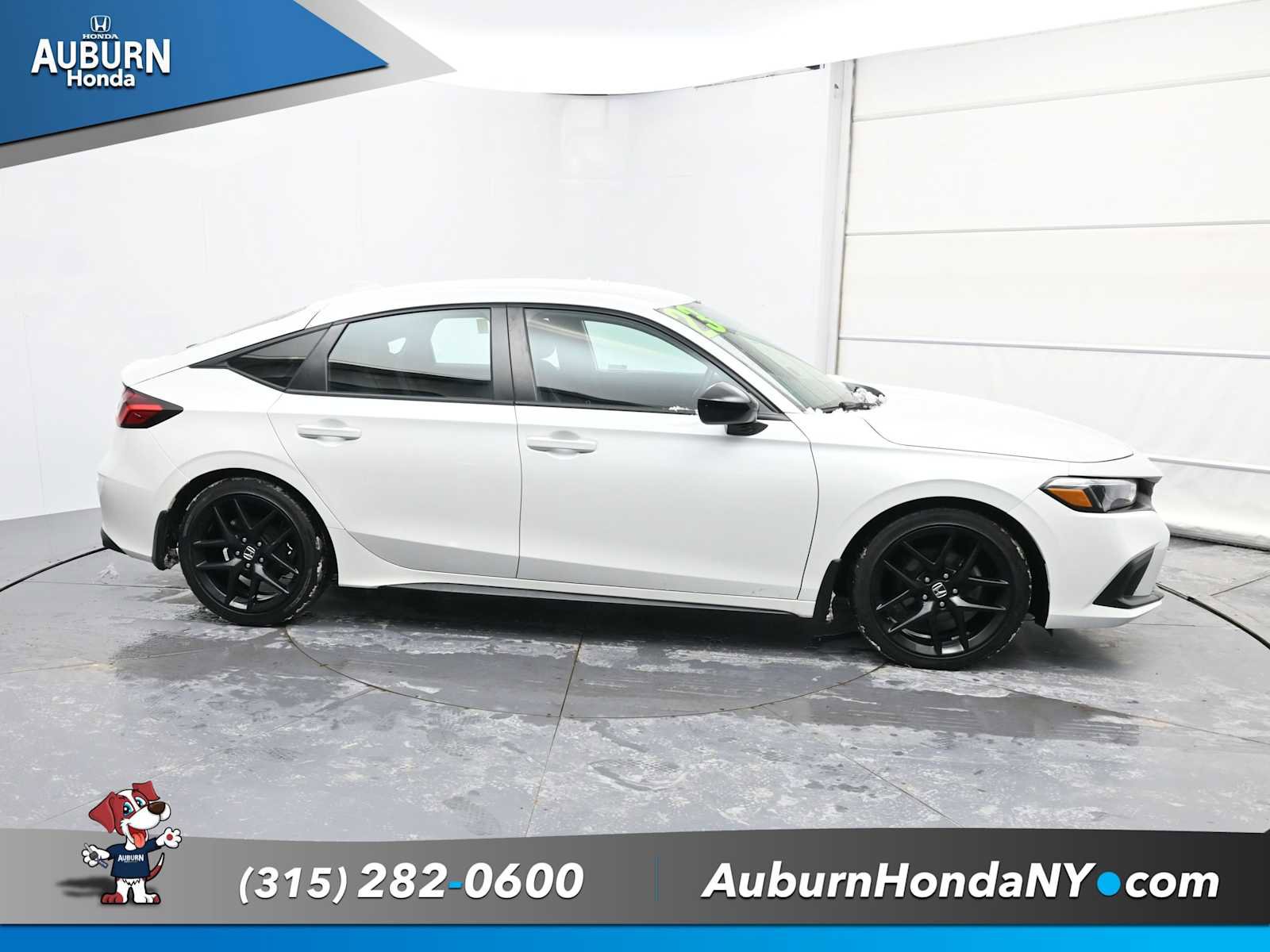 Used 2023 Honda Civic Sport image 13