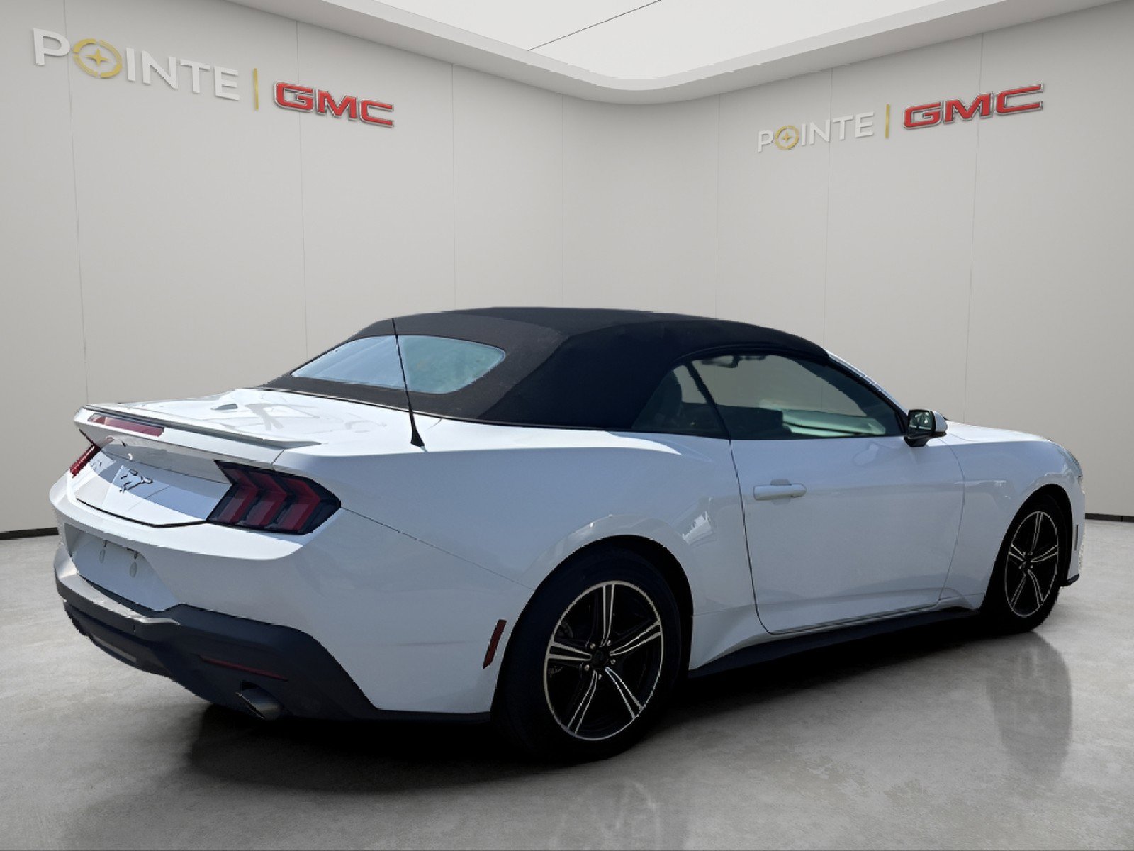 Used 2024 Ford Mustang Premium RWD image 4
