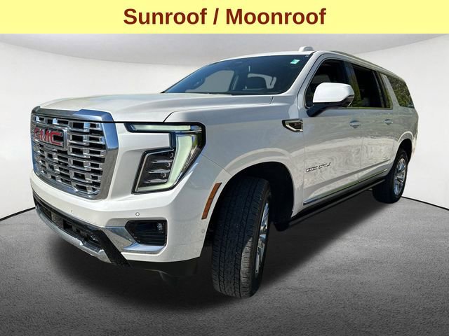 Used 2025 GMC Yukon XL Denali w/ Sun & Power Step Package AWD/4WD image 5