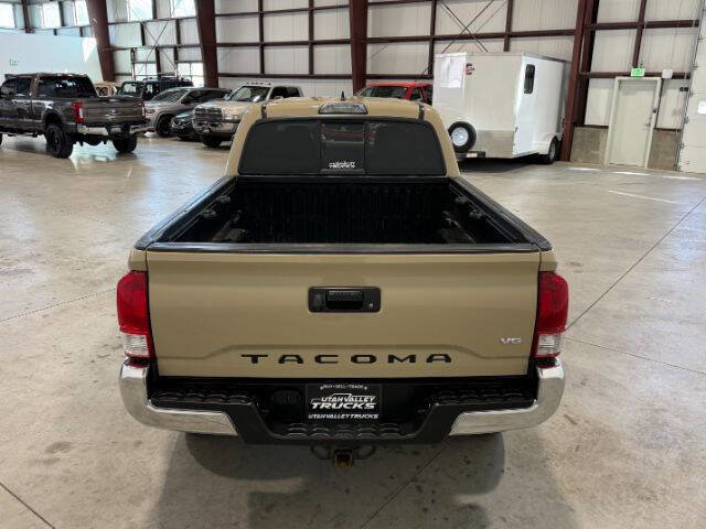 Used 2016 Toyota Tacoma TRD Off-Road w/ Towing Package image 10