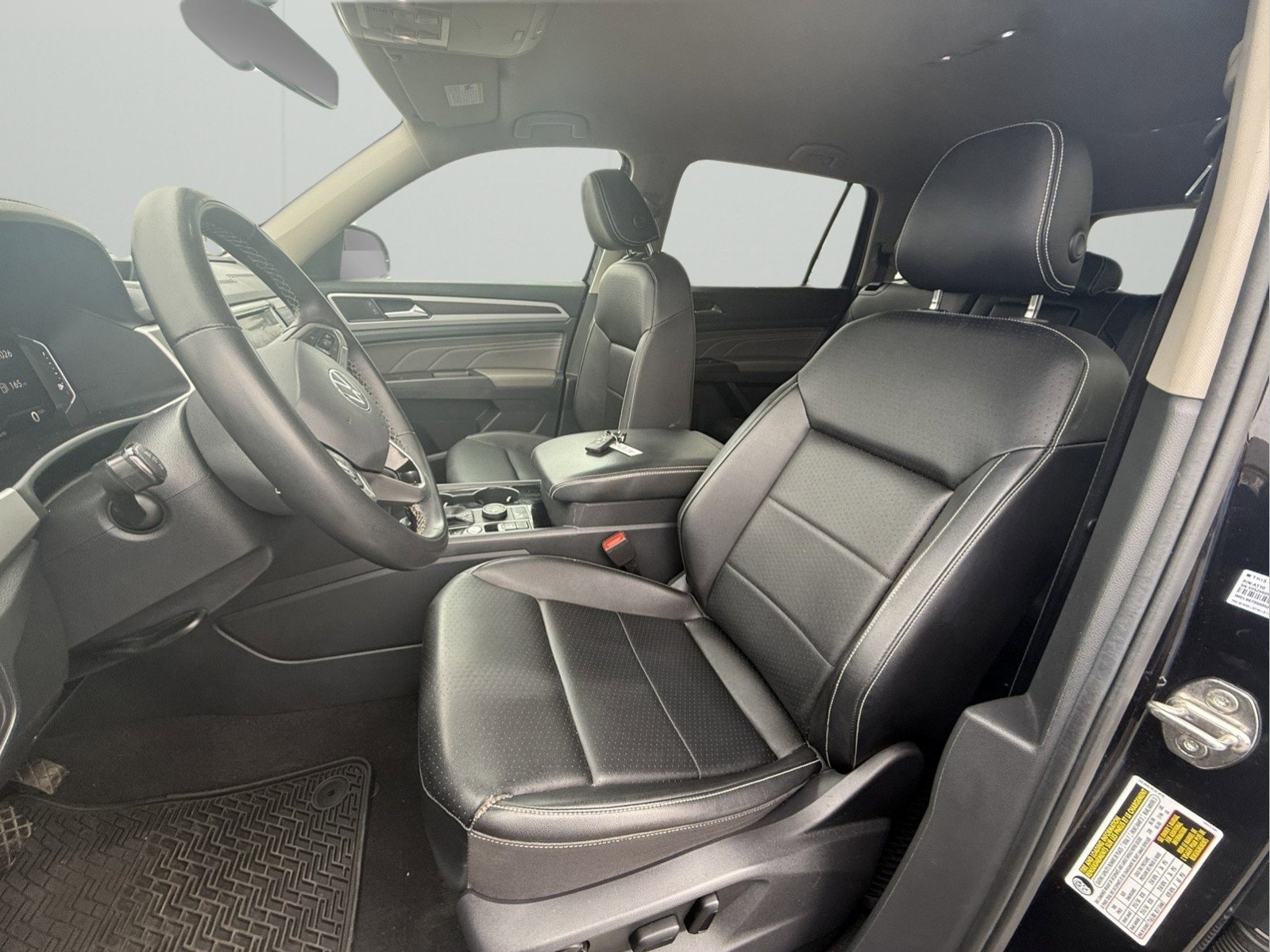 Used 2023 Volkswagen Atlas SE image 17