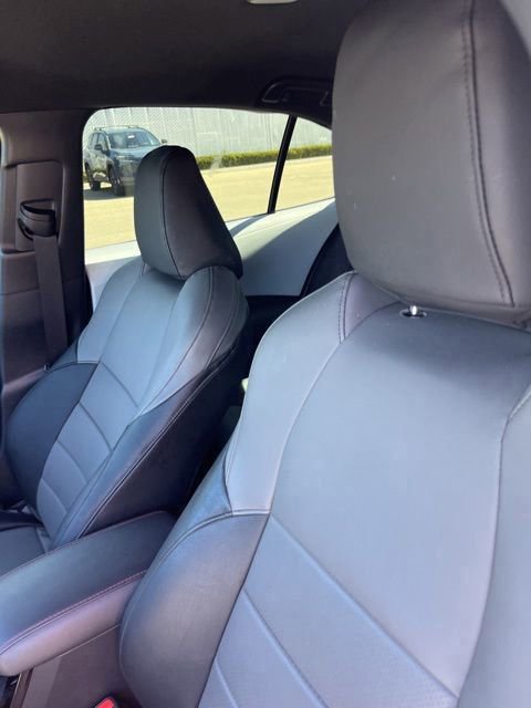Used 2025 Toyota Corolla SE AWD/4WD image 11