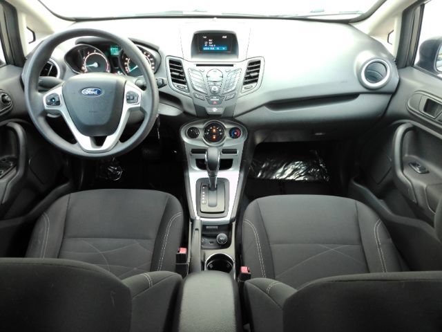 Used 2019 Ford Fiesta SE FWD image 3