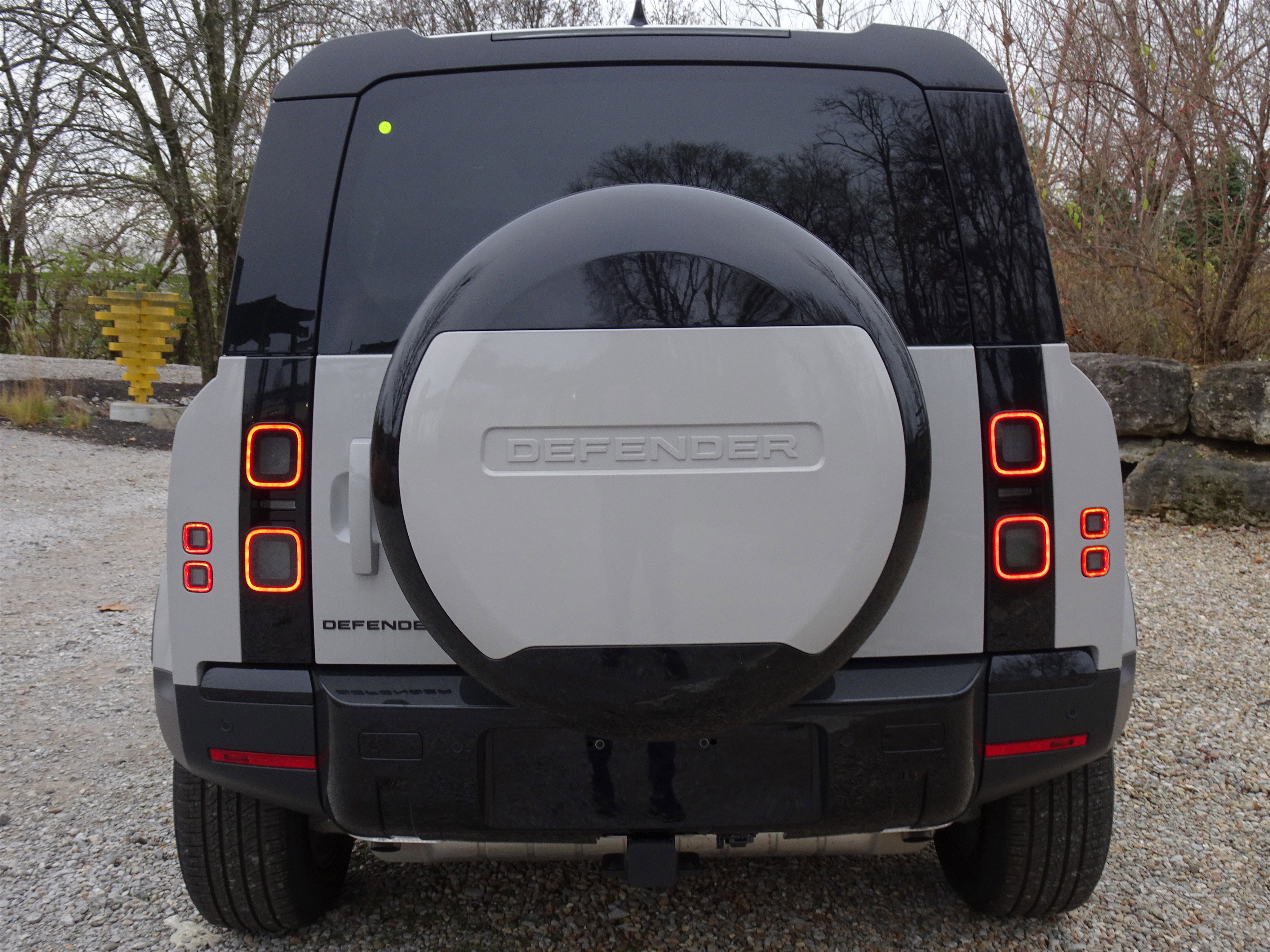 New 2026 Land Rover Defender 110 S image 11