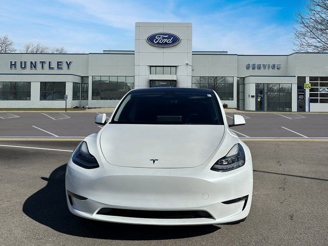 Used 2021 Tesla Model Y Long Range image 3