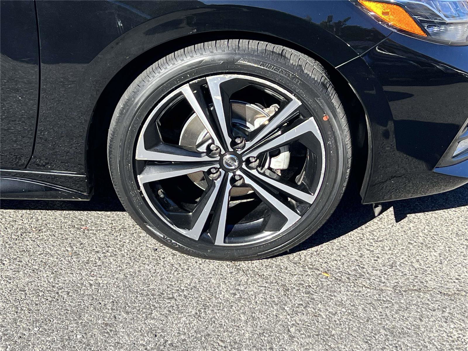 Certified 2023 Nissan Sentra SR w/ Trunk Package image 13