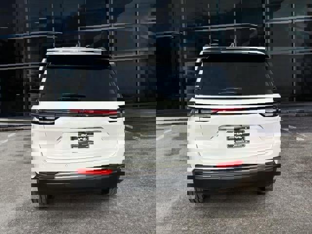 New 2026 Jeep Grand Cherokee Limited w/ Limited Altitude Package image 28