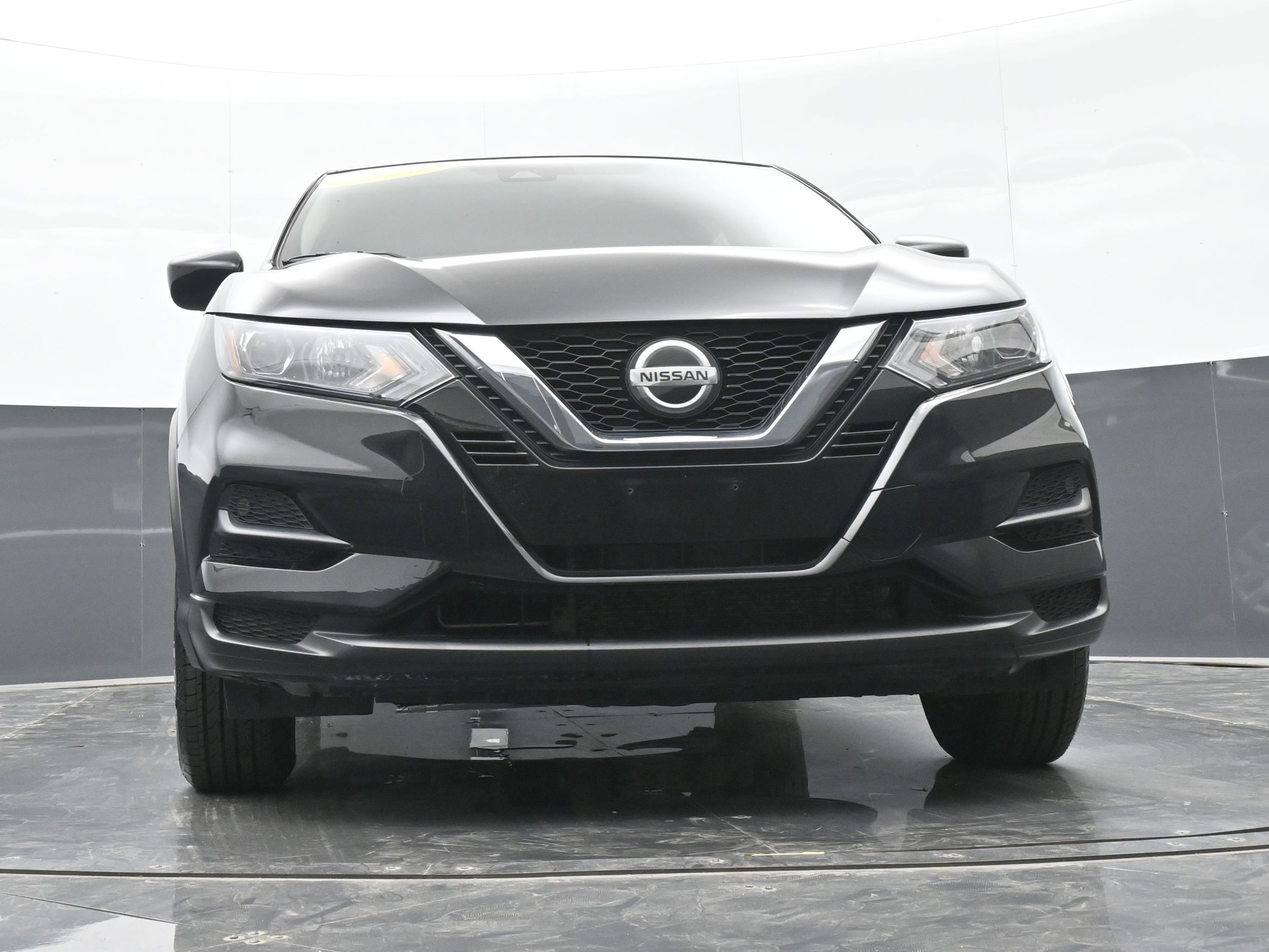 Used 2020 Nissan Rogue Sport S image 42