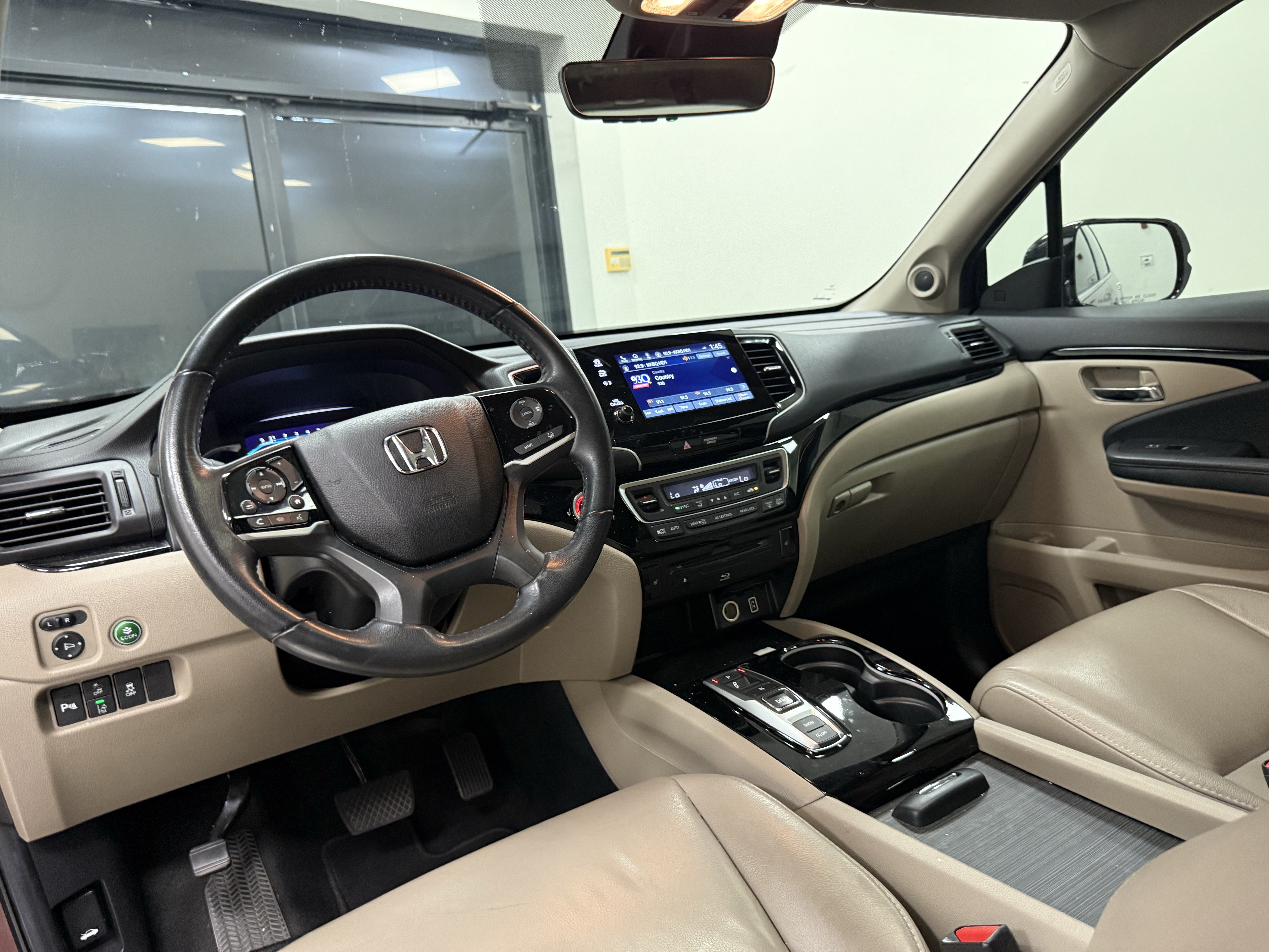 Used 2022 Honda Pilot Touring image 17