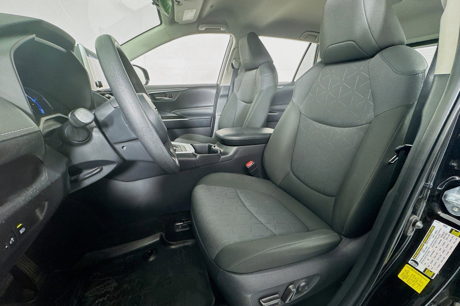 Used 2024 Toyota RAV4 AWD Hybrid image 17