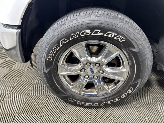 Used 2016 Ford F150 XLT w/ XTR Package image 10