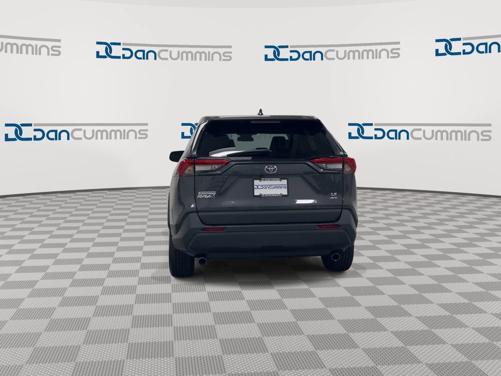 Used 2023 Toyota RAV4 LE AWD/4WD image 7