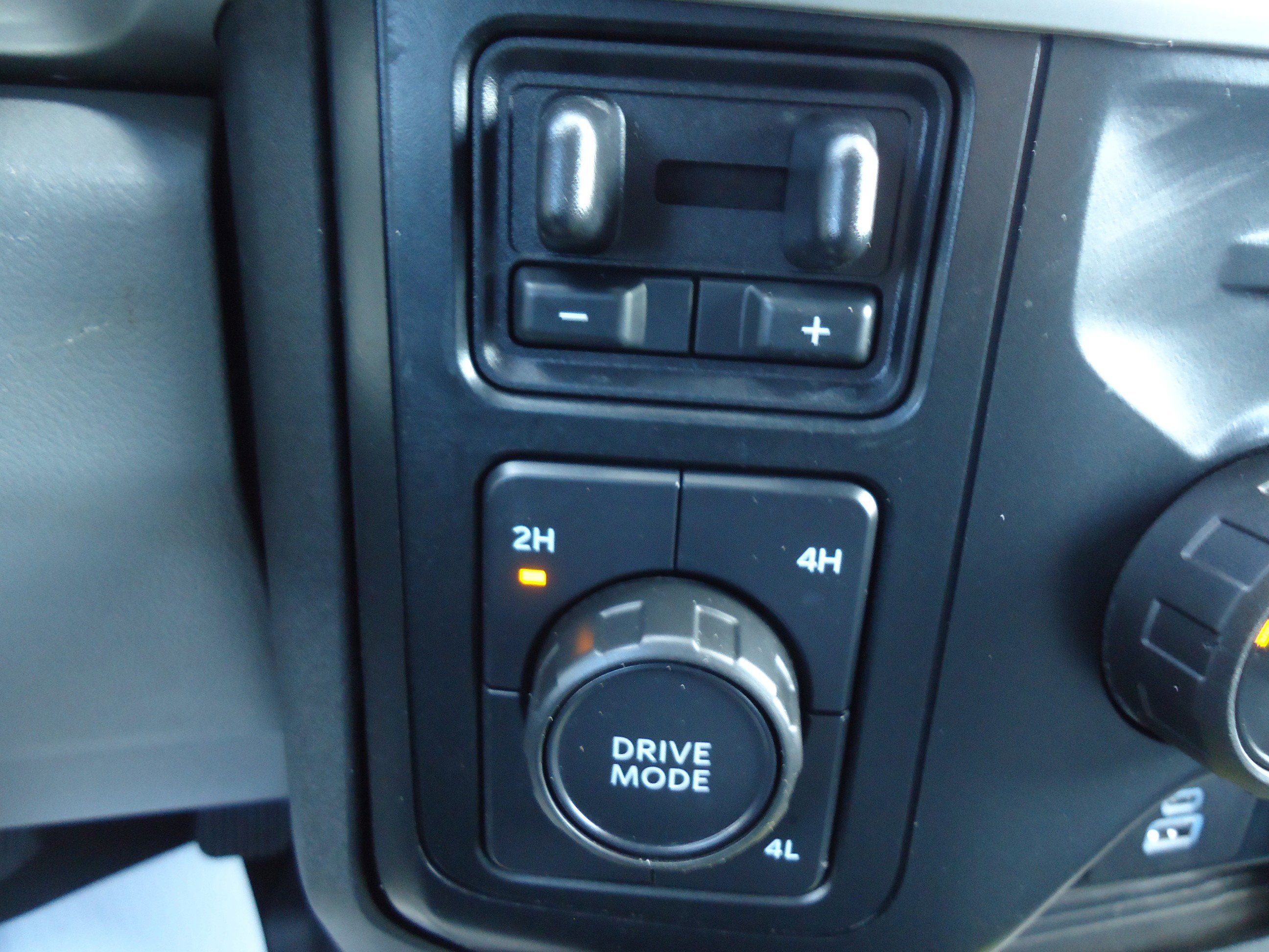 Used 2023 Ford F550 4x4 Regular Cab Super Duty image 20