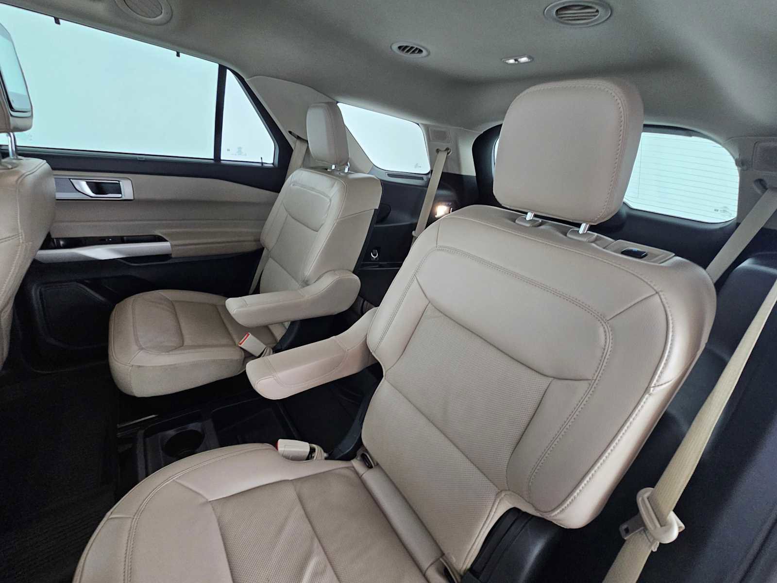 Used 2021 Ford Explorer Limited image 19