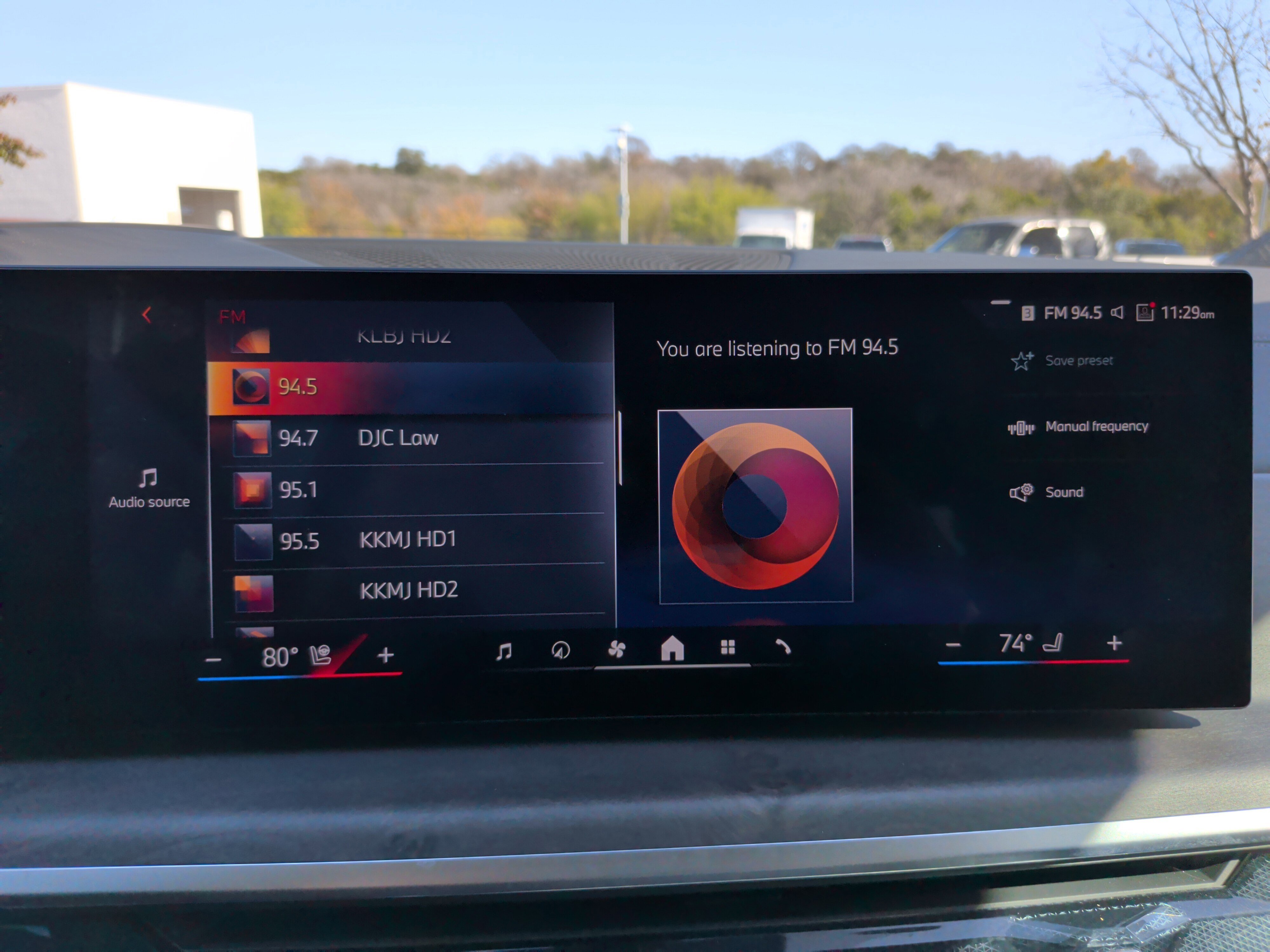 Certified 2025 BMW X7 xDrive40i w/ Premium Package image 23