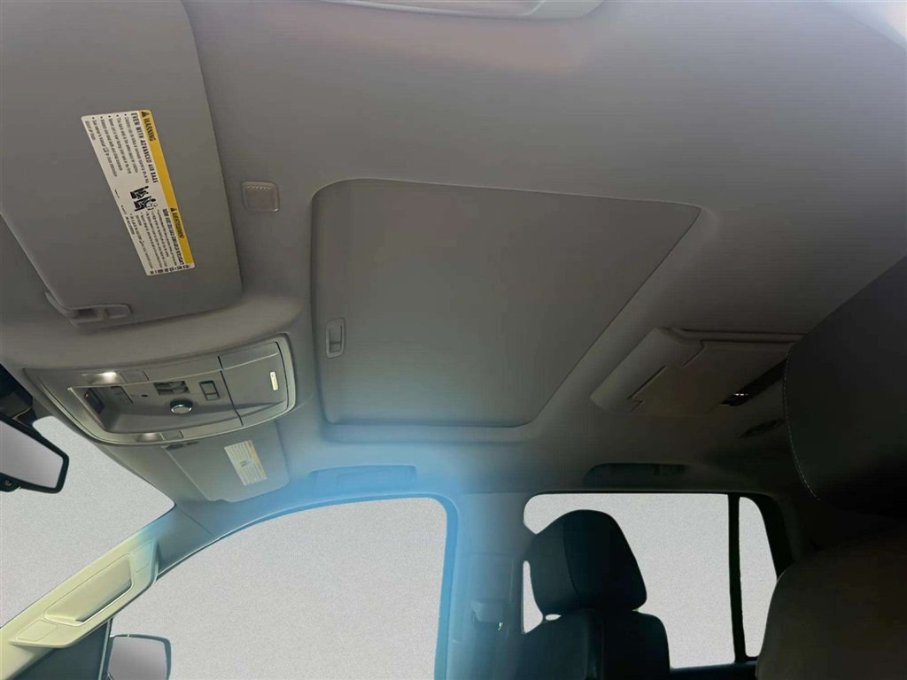Used 2016 Chevrolet Tahoe LTZ AWD/4WD image 27