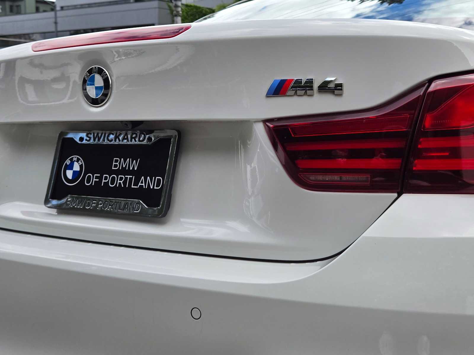 Used 2020 BMW M4 Convertible RWD image 14