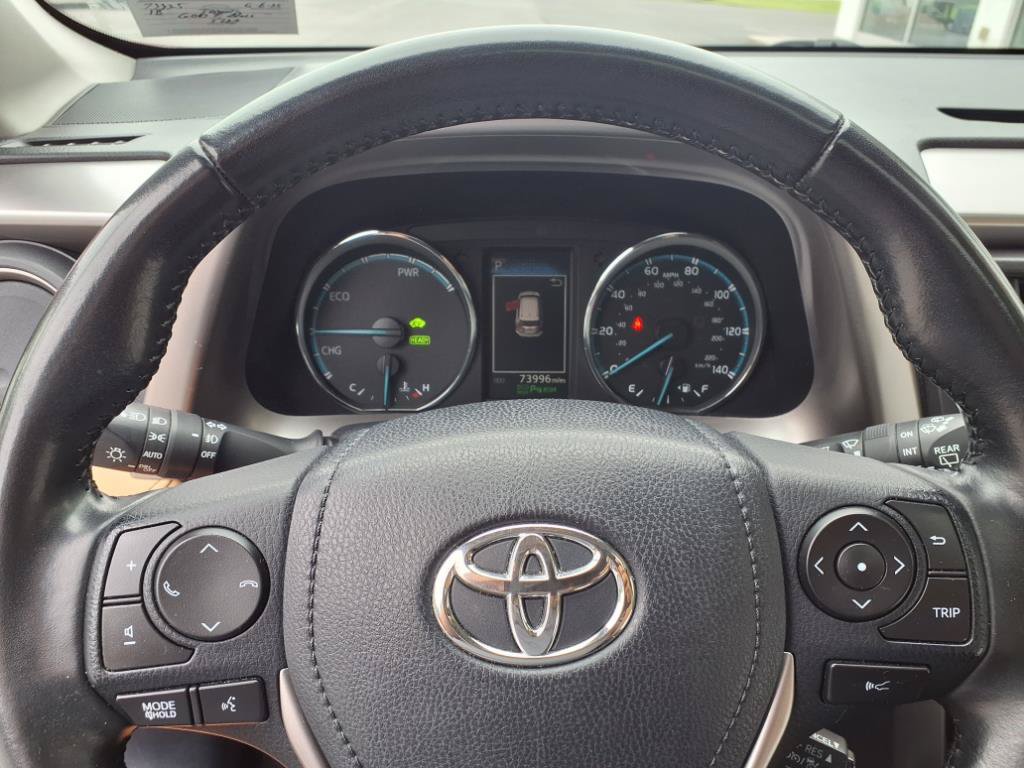 Used 2018 Toyota RAV4 Limited w/ Advanced Technology Package AWD/4WD image 16