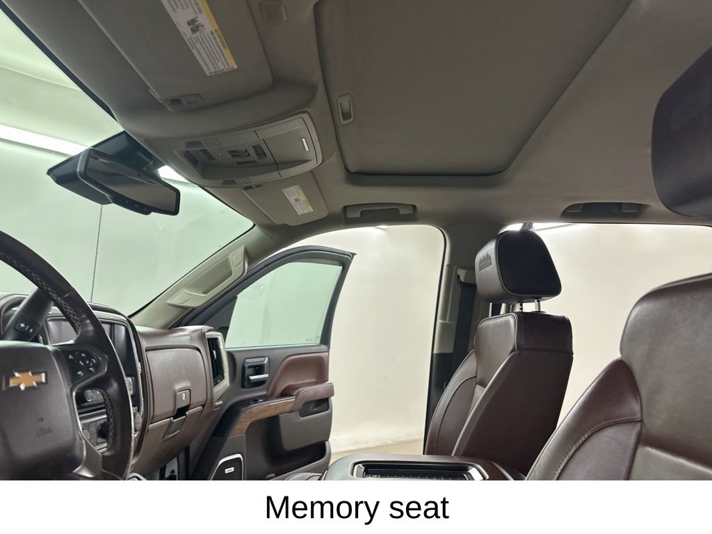 Used 2018 Chevrolet Silverado 1500 High Country AWD/4WD image 32