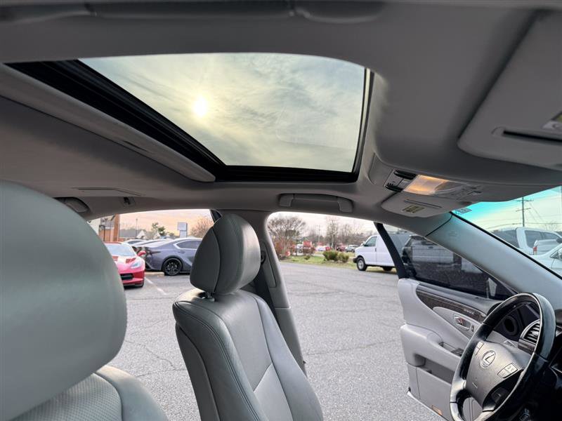 Used 2011 Lexus LS 460 AWD w/ Comfort Plus Pkg image 15