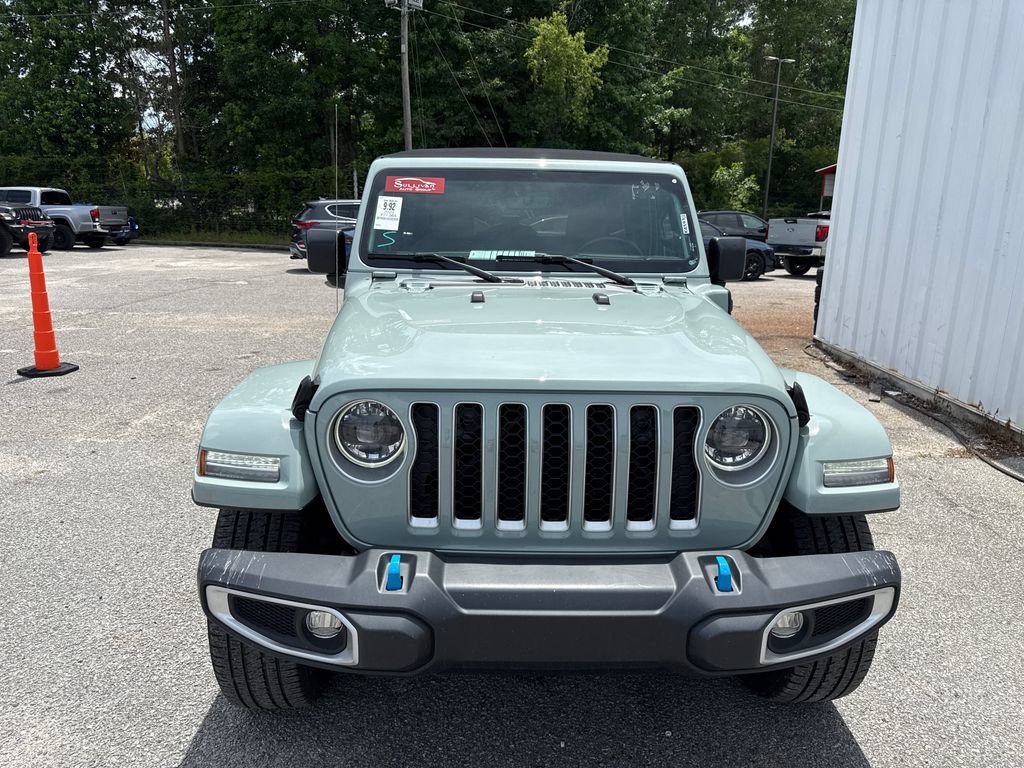 Used 2023 Jeep Wrangler Unlimited Sahara w/ Cold Weather Group AWD/4WD video 3