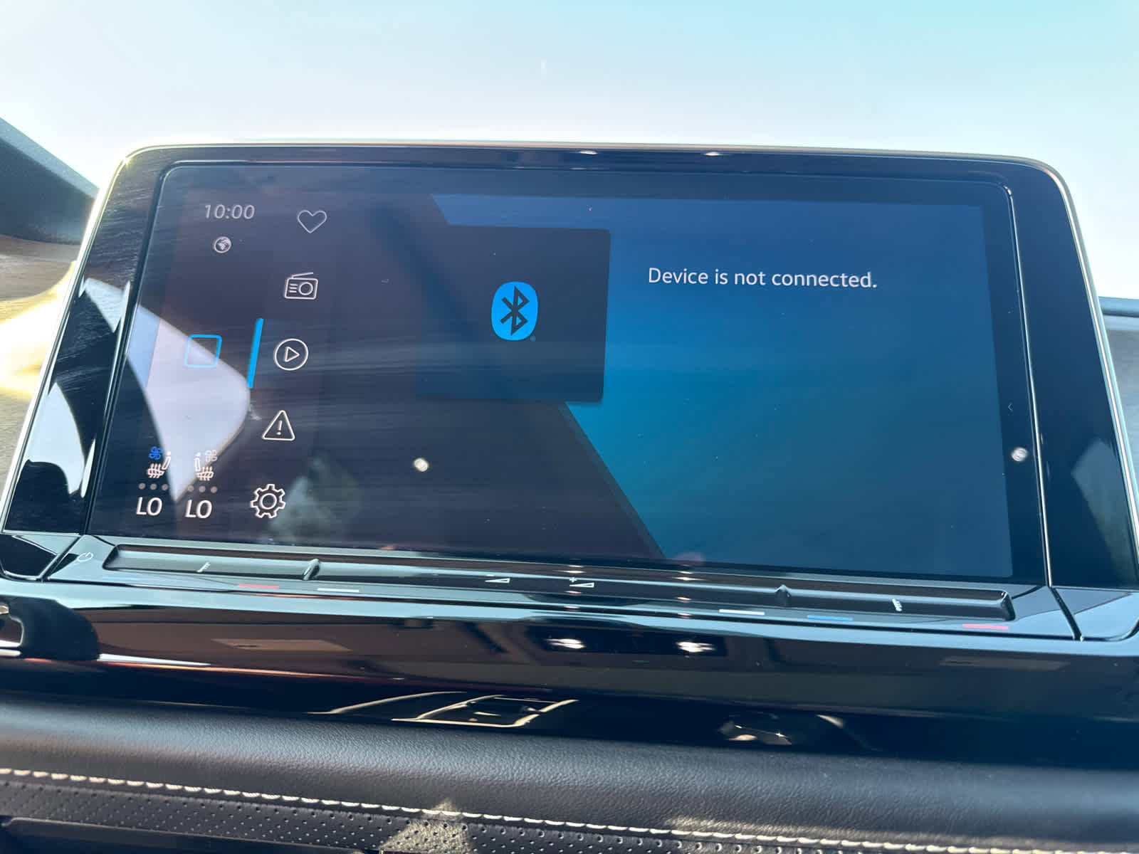 Certified 2024 Volkswagen Atlas SE image 18
