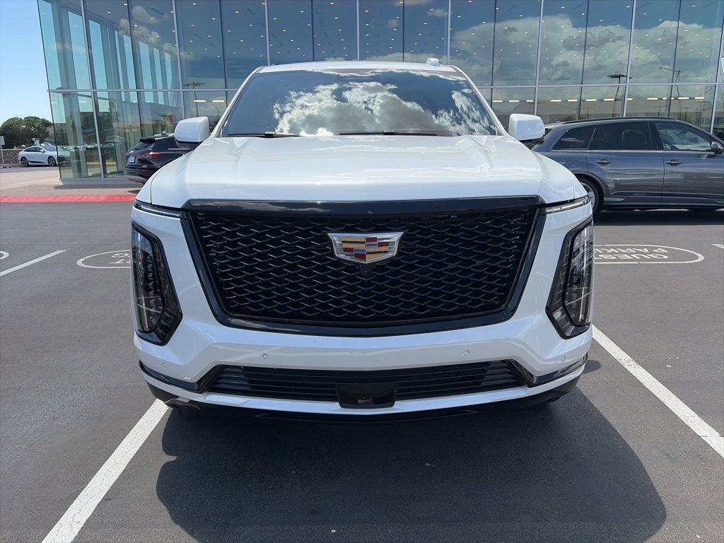 Used 2025 Cadillac Escalade Sport w/ LPO, Floor Liner Package AWD/4WD image 2
