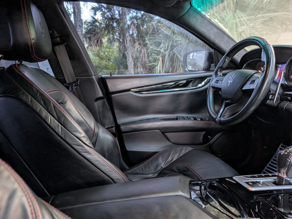 Used 2015 Maserati Quattroporte GTS RWD image 10