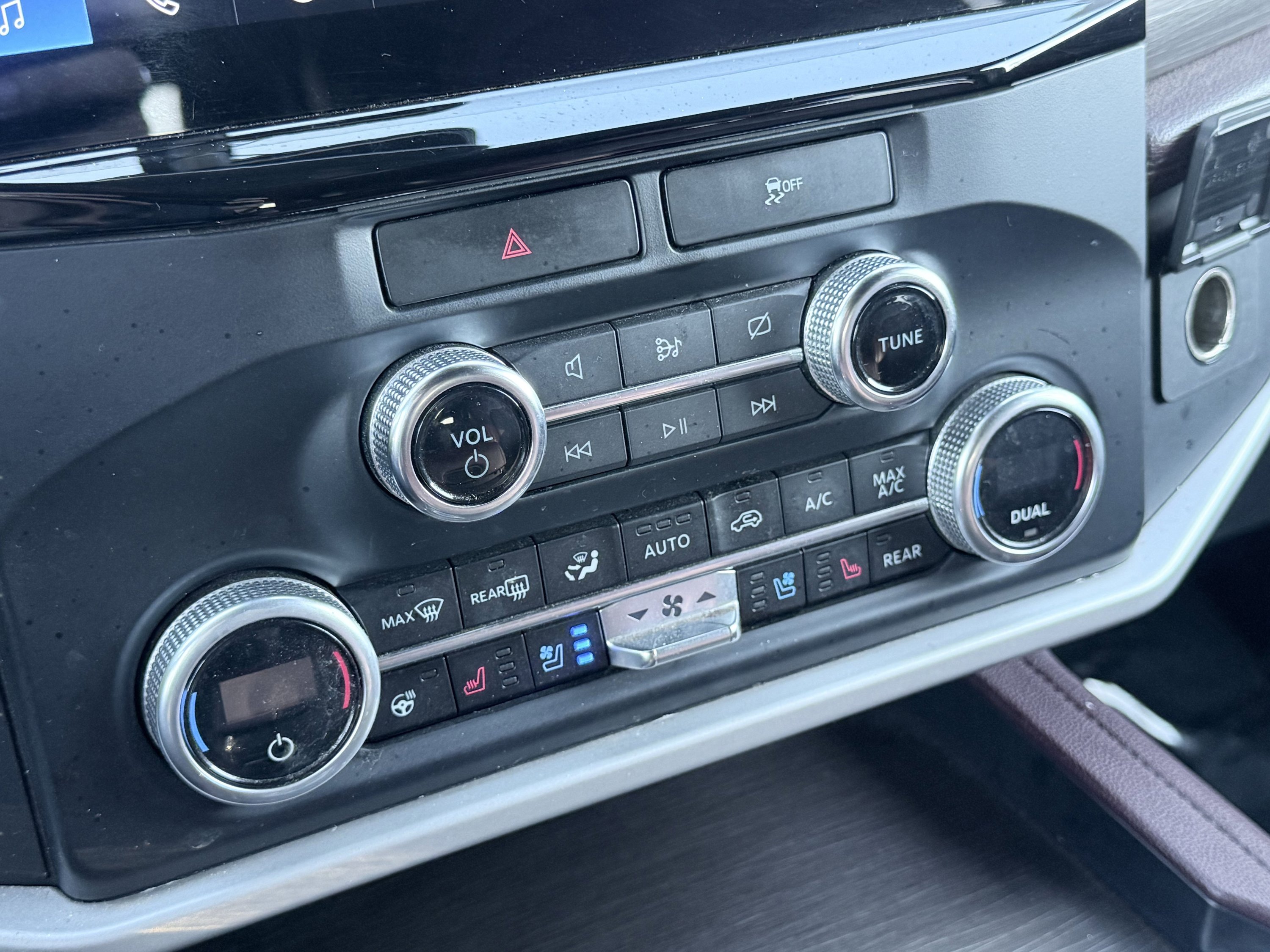 Used 2023 Ford Expedition Max Limited image 75