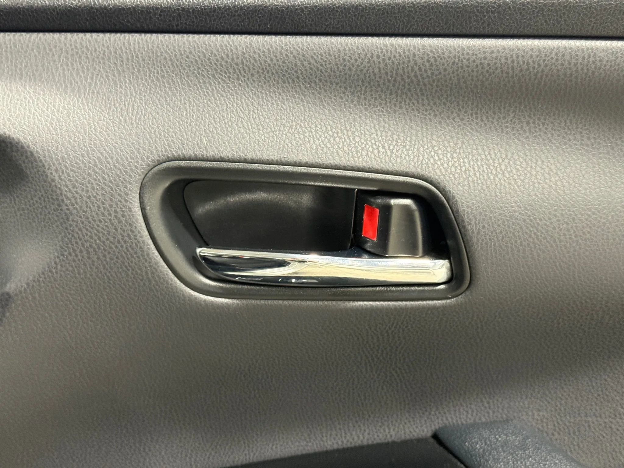 Used 2017 Toyota Prius Two image 43