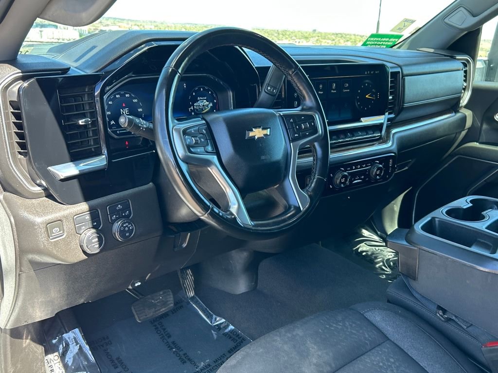 Used 2024 Chevrolet Silverado 2500 LT image 7