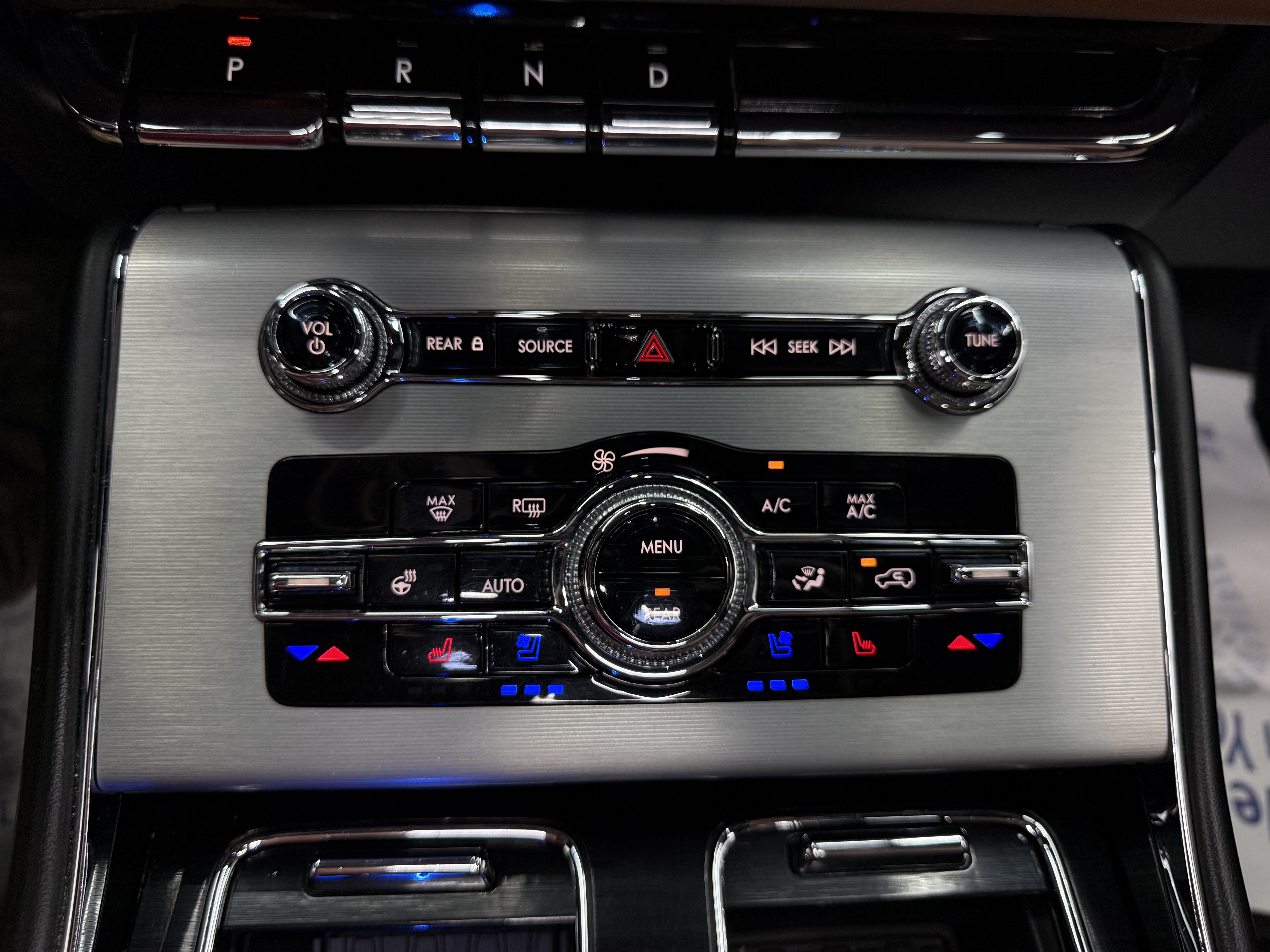 Used 2023 Lincoln Aviator Reserve w/ Jet Appearance Package AWD/4WD image 20
