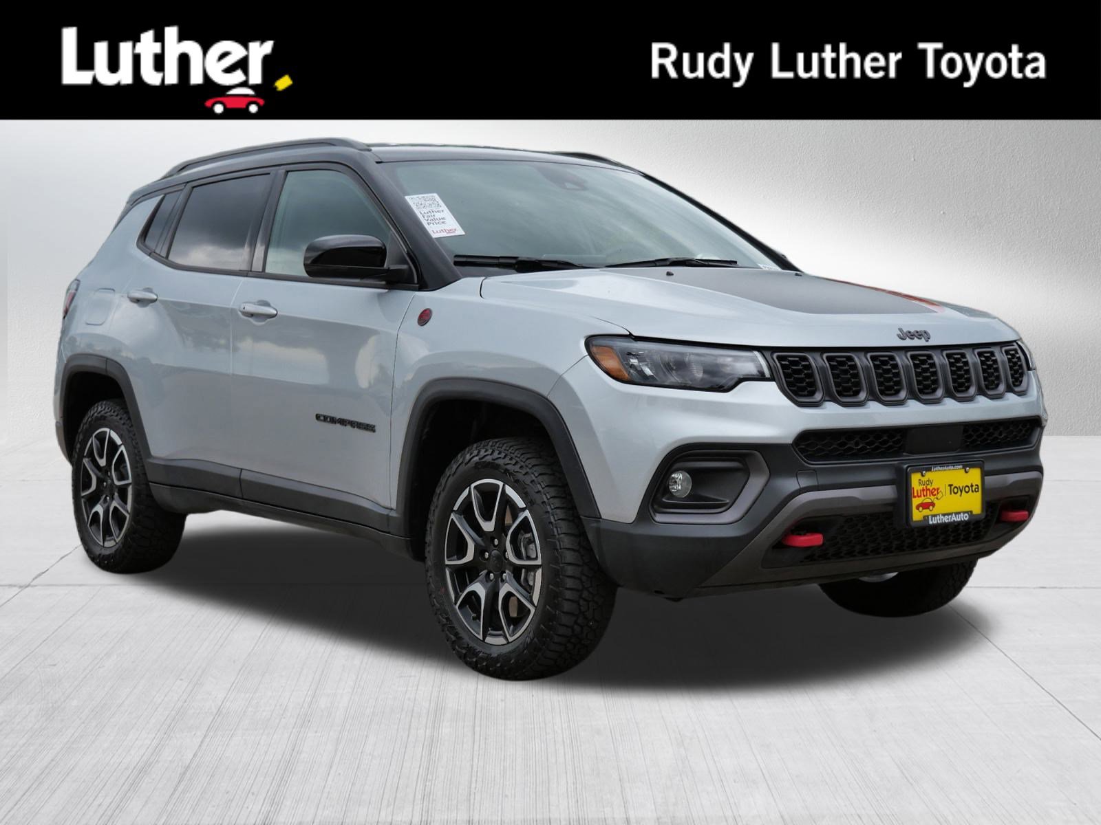 Used 2024 Jeep Compass Trailhawk