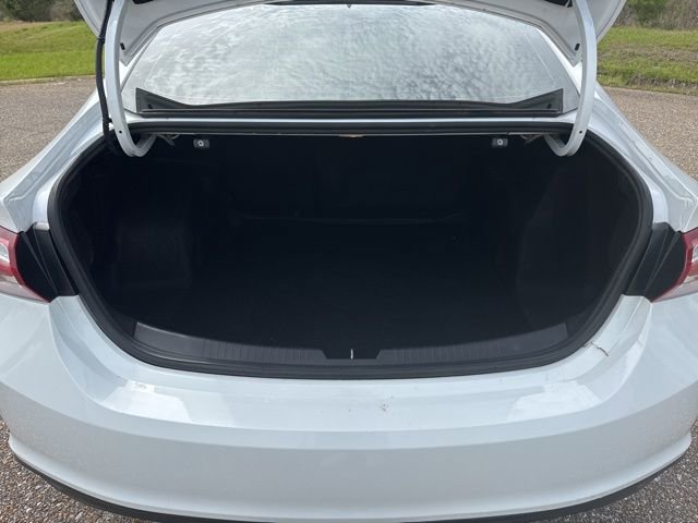 Used 2021 Chevrolet Malibu LT FWD image 10
