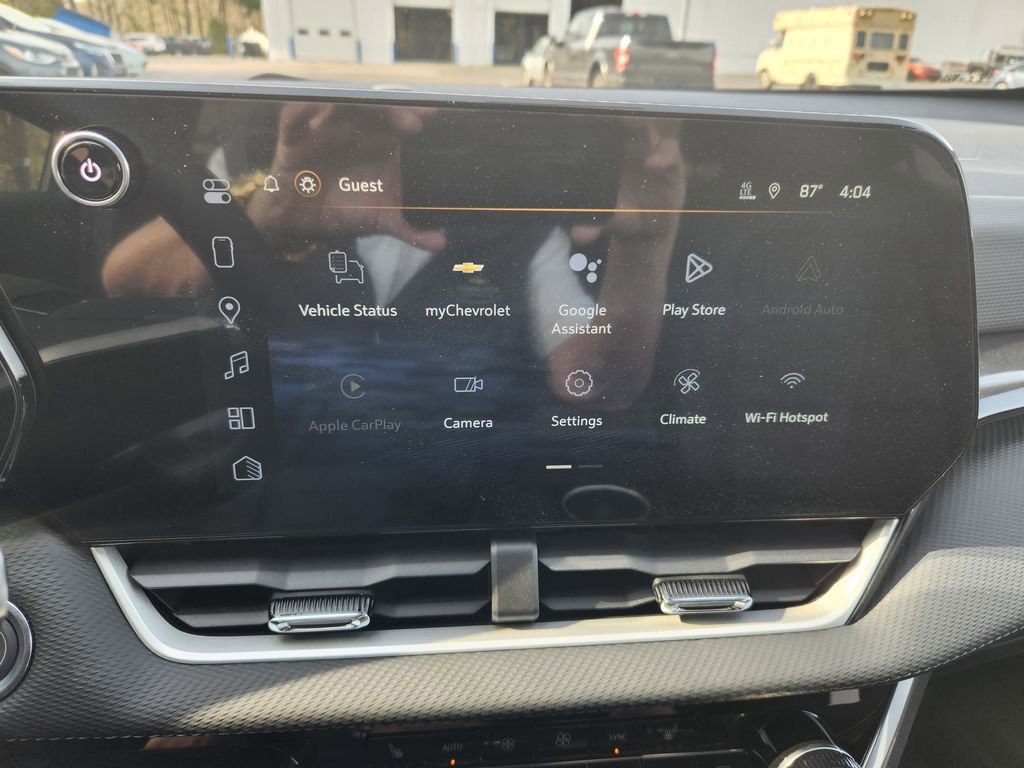 New 2026 Chevrolet Equinox LT w/ Convenience Package II FWD image 16