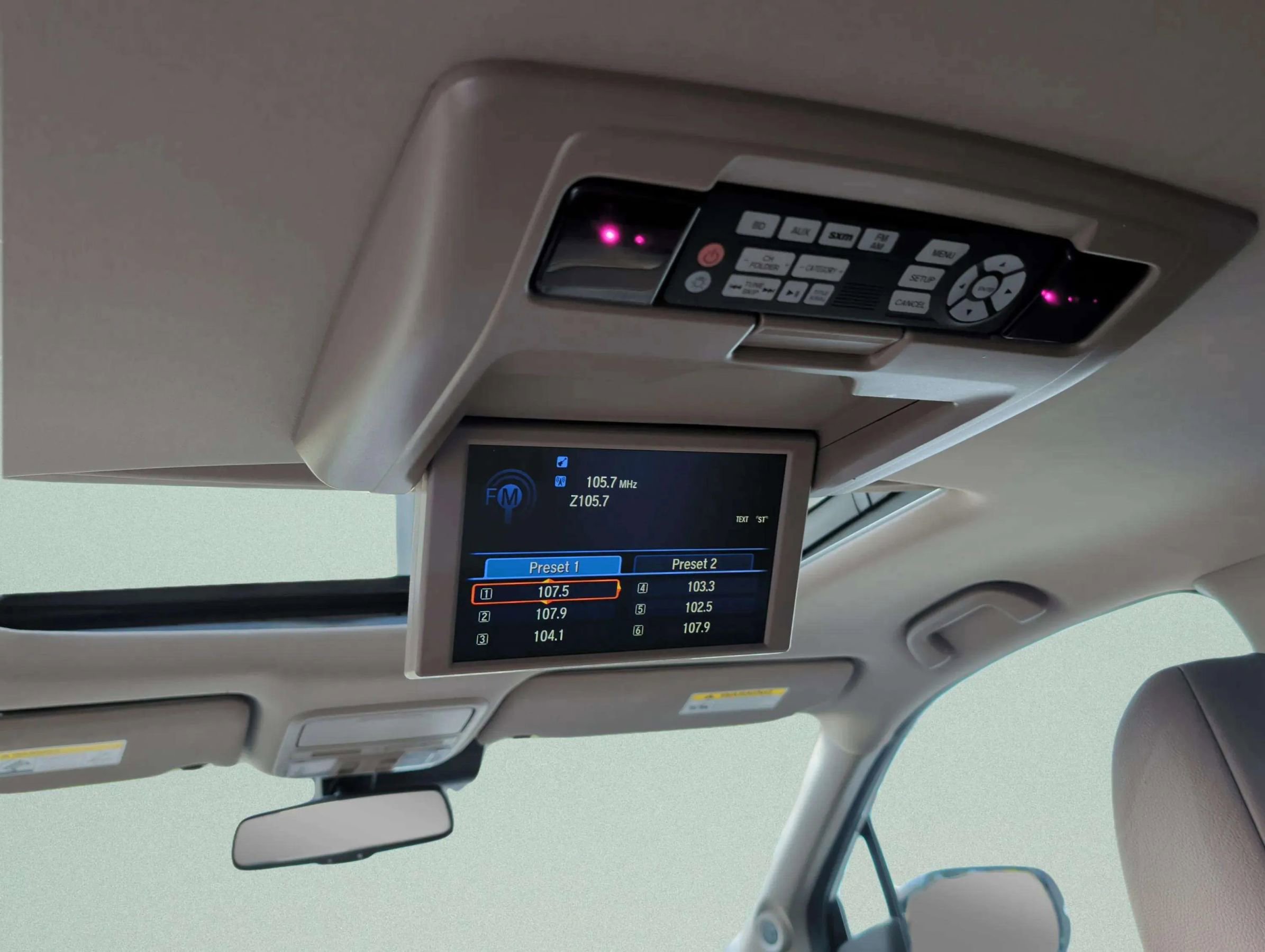 Used 2017 Honda Pilot Touring image 32