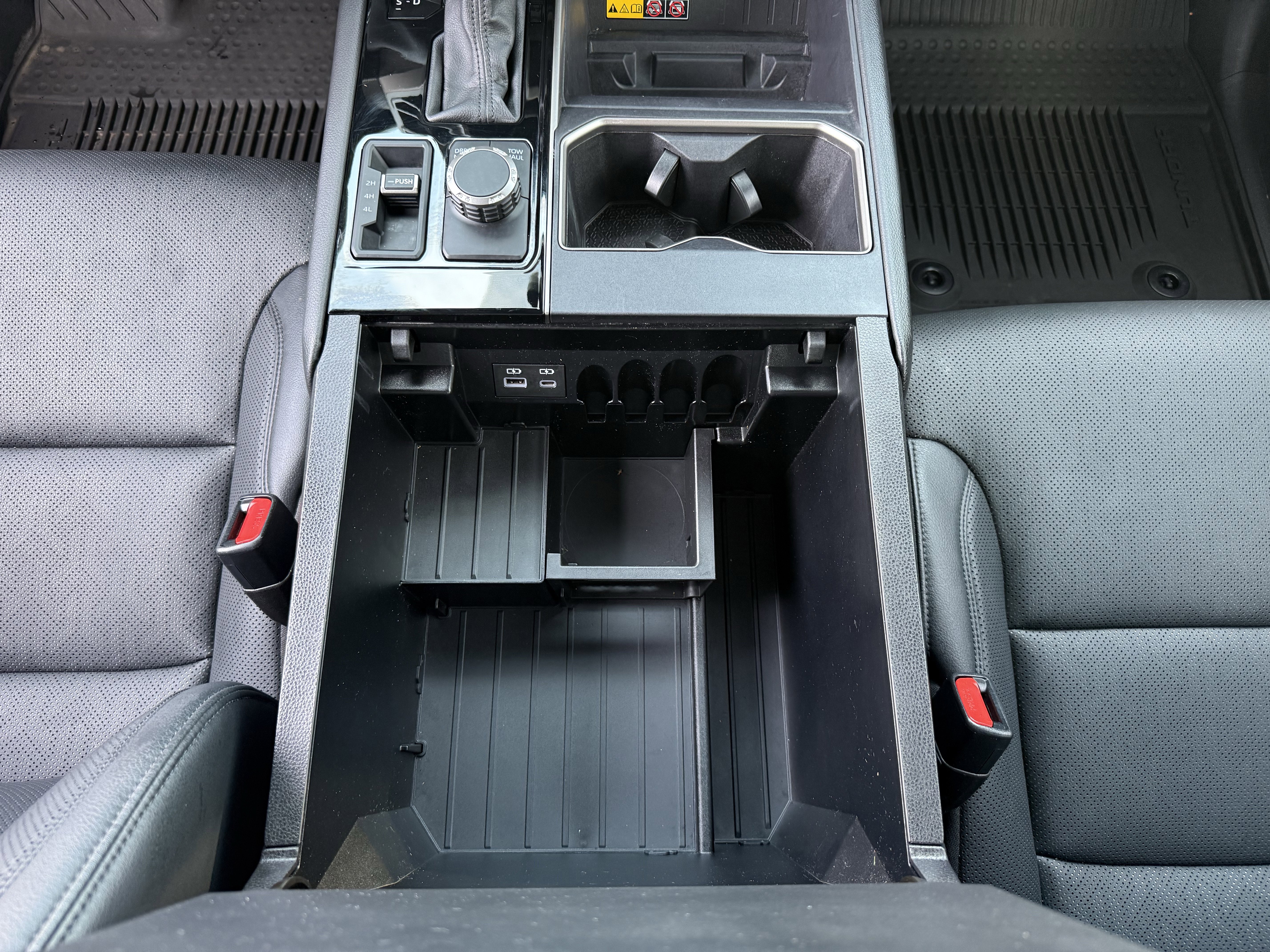 Used 2025 Toyota Tundra Limited image 33